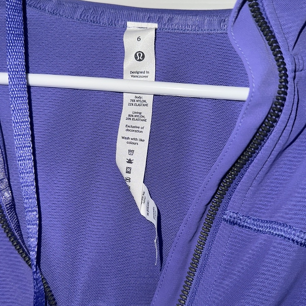 Lululemon Mesh Cropped Define Jacket - image 3